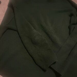 Vince Camuto Off-the-Shoulder Dark Green Sweater